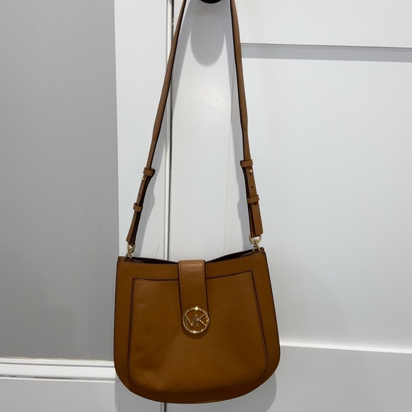 MK Satchel Purse - Picture 3 of 6